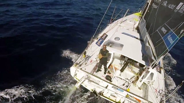 No need for a drone when you sail alone around the globe within Vendée Globe Race. Just use a kite !