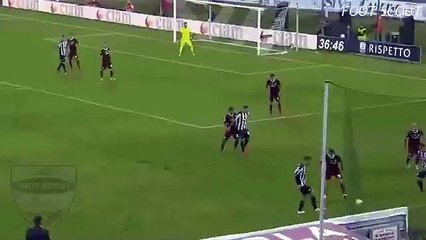 Le dribble magique signé Riccardo Orsolini !