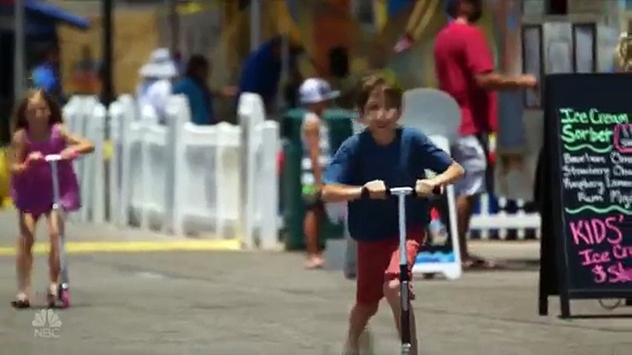 Americas Got Talent 2016 - Little Magician & His Sister-9N5ljHBV2o0