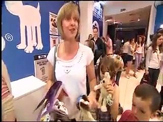 BBC Points West lunchtime - The first day of Gromit Unleashed-lj_1tC5zGDg