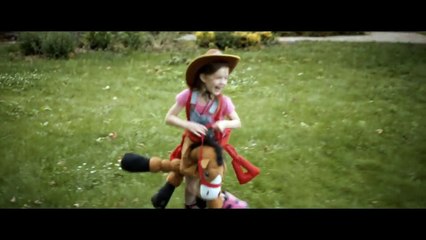 Tom's Messenger - It's Swim Time...-mS3TqY1sbuU