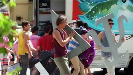 Tom's Messenger - It's Swim Time...-mS3TqY1sbuU