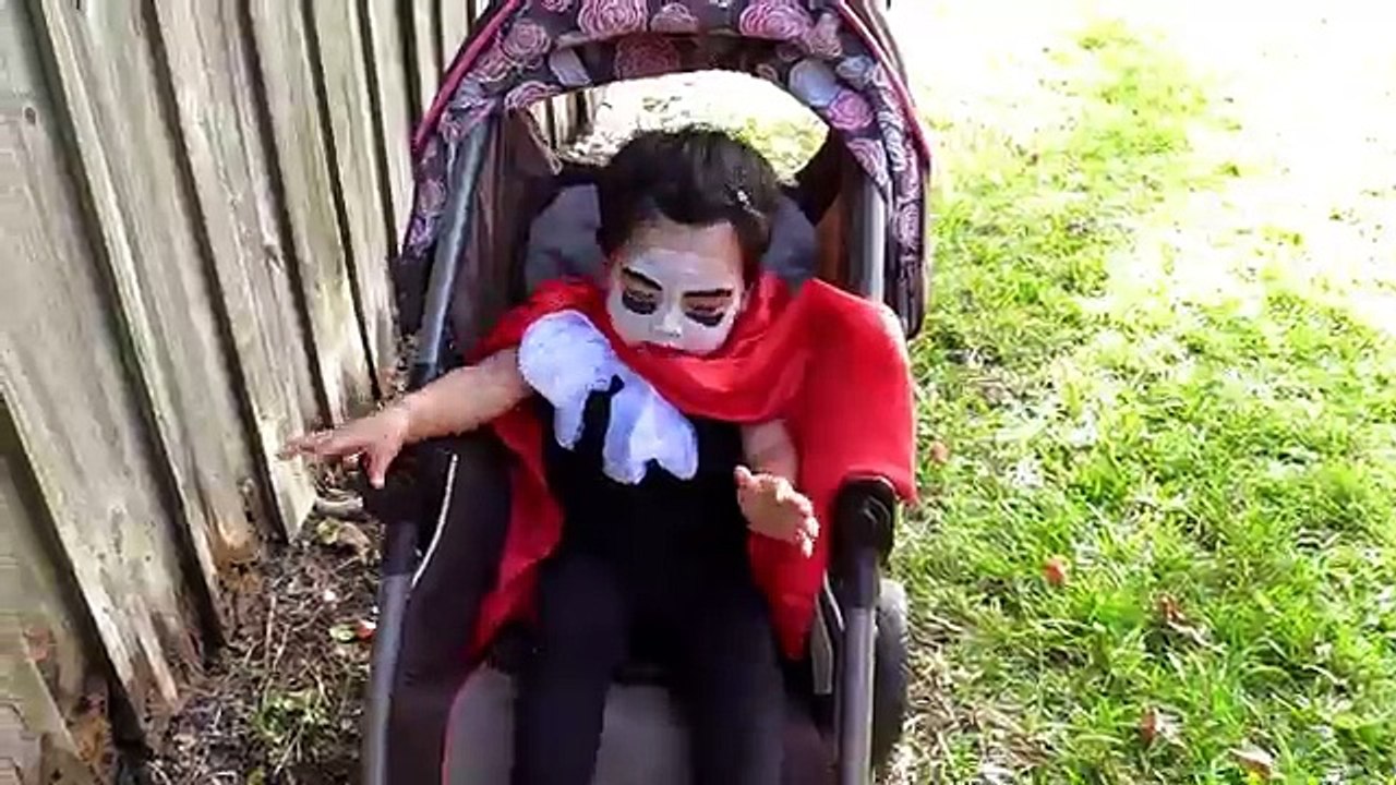 Vampire Baby Scares Frozen Elsa, Snow White, Wonder Woman! Spiderman, Sharknado, Bad Baby