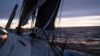 D63 : Sunset on Great American IV : Vendée Globe