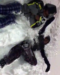 Miguel cespedes en humor desde la fuerte nieve en USA
