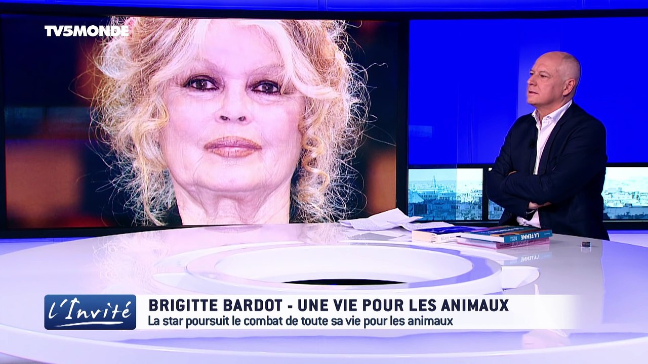 Brigitte Bardot Interview complète sur TV5 monde le 06 01 2017