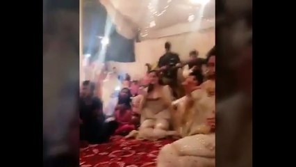 Aiman Khan & Muneeb Butt 3rd Dholki Before Engagement 2017... Watch Full Video