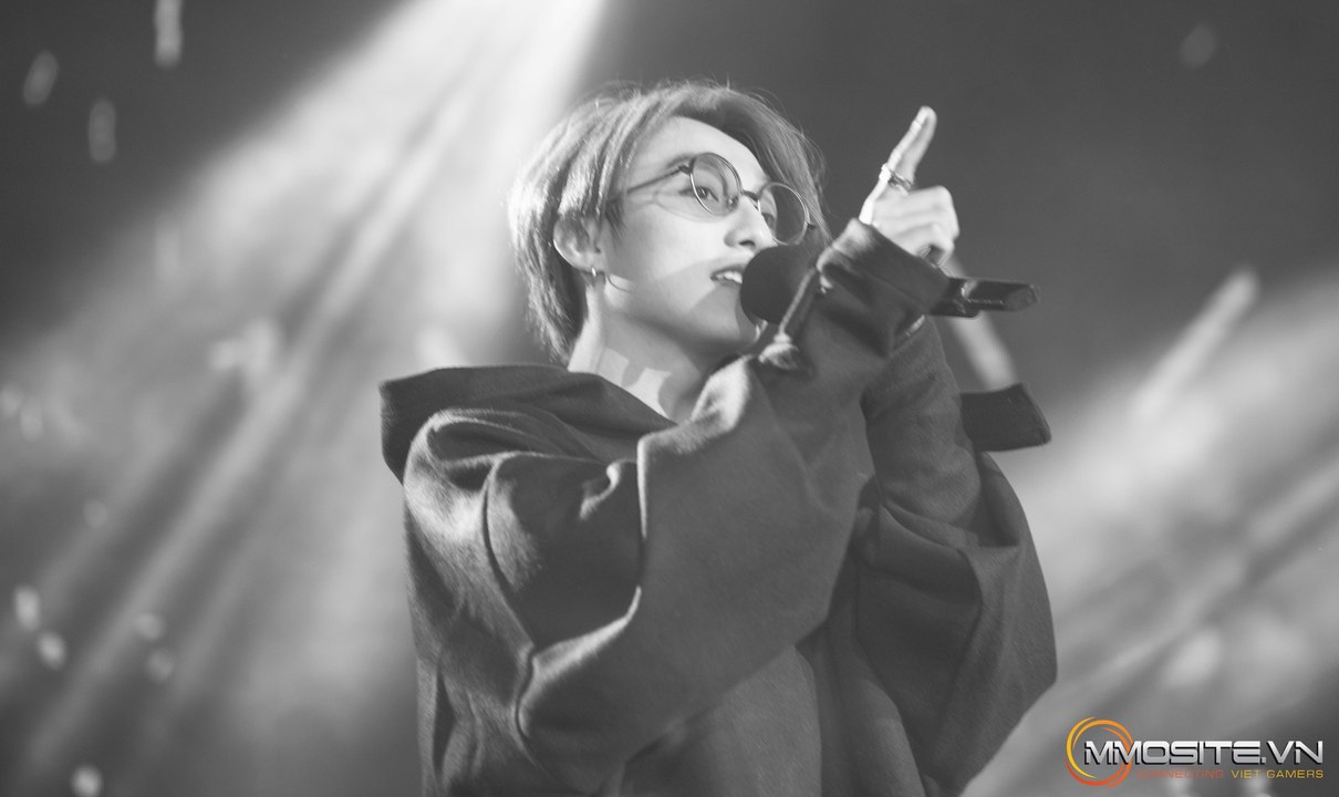 Lạc Trôi - Sơn Tùng MTP - Đêm Chung Kết Liên Quân Mobile