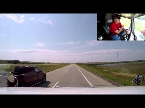 Trucker Rudi 08/15/15 we saw a beautiful paint job on a truck