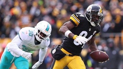 Business is Boomin': Brown takes off for 62-yard TD