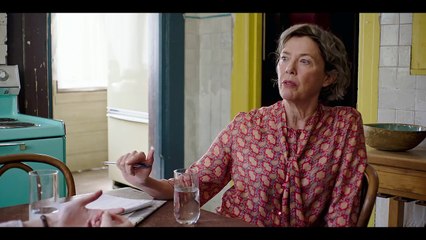 20th Century Women _ The Ones Who Raise Us _ Official Featurette HD _ A24-e1wGwY5UenM