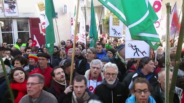 2017 01 09 SOUTIEN A JON PALAIS NOUS SOMMES TOUS DES FAUCHEURS DE CHAISE