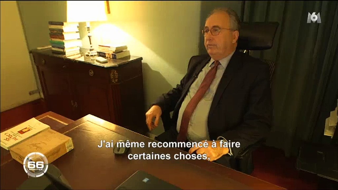 Obsédé par le ménage, un homme se fait quitter par sa compagne et se fait suivre par un médecin - Regardez