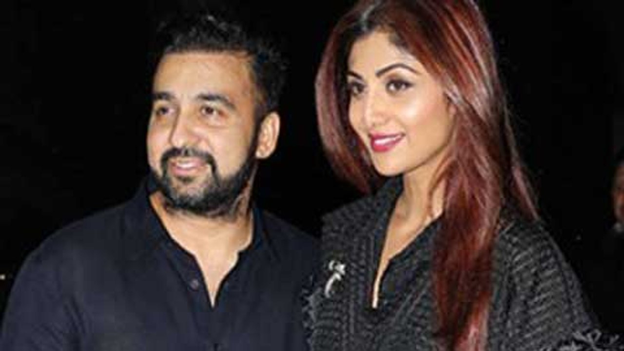 Shilpa Shetty & Raj Kundra SPOTTED at DINNER DATE