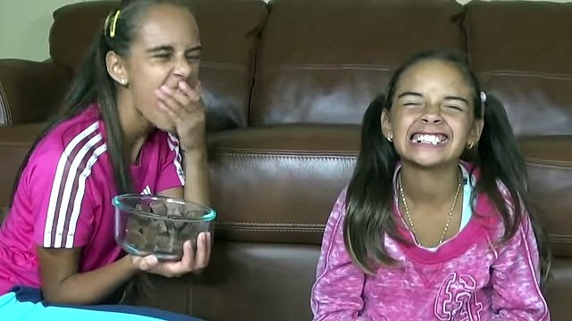 BAD BABY BLOODY TOOTH Doc McStuffins Gives Checkup & Surgery GROSS CANDY Toys To See - YouTube