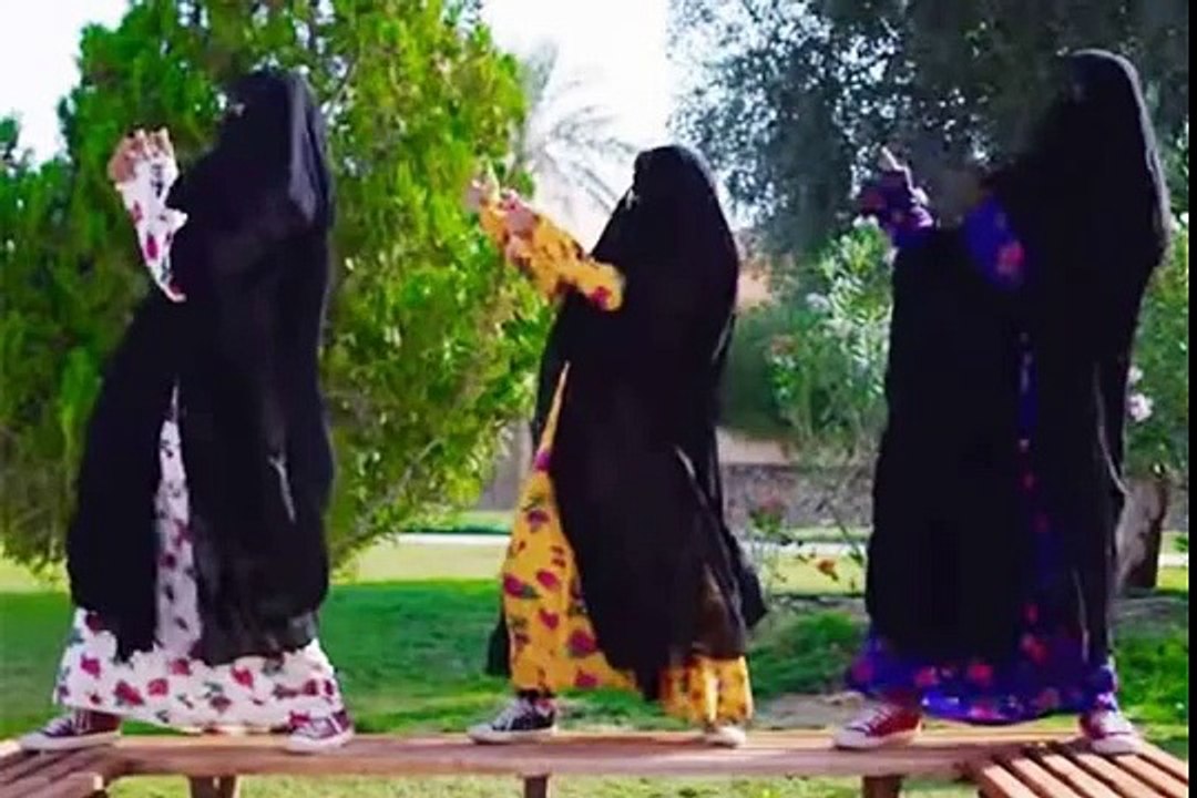 ইউটিউবে সৌদি নারীদের নাচ গান স্কেটিং