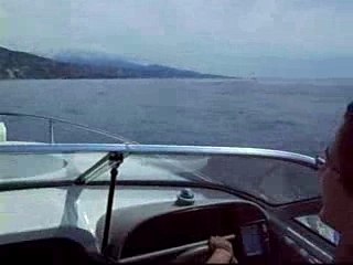 Momo fait du bateau + 2 toles