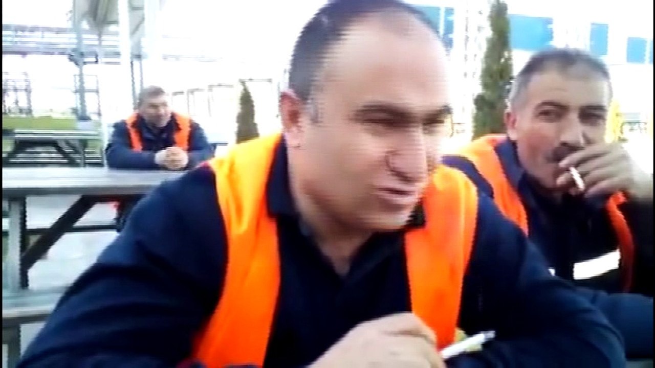 Askerde Yediği Dayağı Sanatsal Bir Şekilde Anlatan Adam