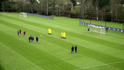 Quel coup franc incroyable de... Courtois !