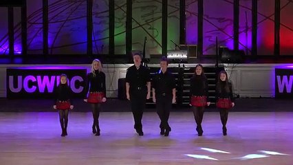12 fraţi au intrat pe scenă… Apoi au SURPRINS pe toată lumea cu ceea ce a urmat!