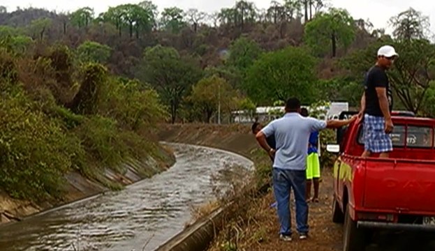 Un menor muere ahogado en el canal de la muerte