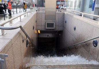 Flash Info 09-01-2017 Inondations à Toulouse, le métro sous les eaux