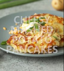 15240706_174697022994926_5526181CHEESY MASHED POTATO PANCAKES47597778944_n