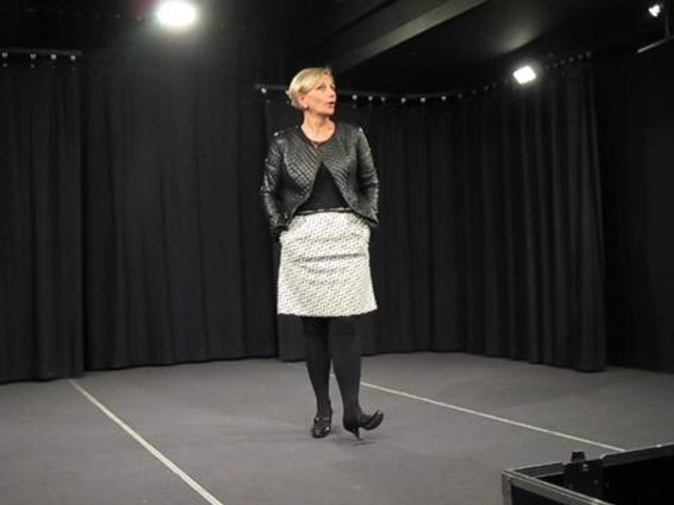 [VIDEO] Quand Madame le maire improvise une...