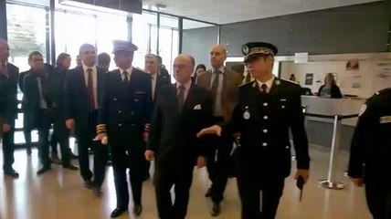 Bernard Cazeneuve en visite a...