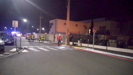 Un entrepot detruit par un...