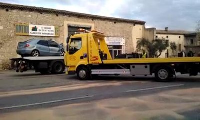 Spectaculaire accident sur la RN7 a La Coucourde...