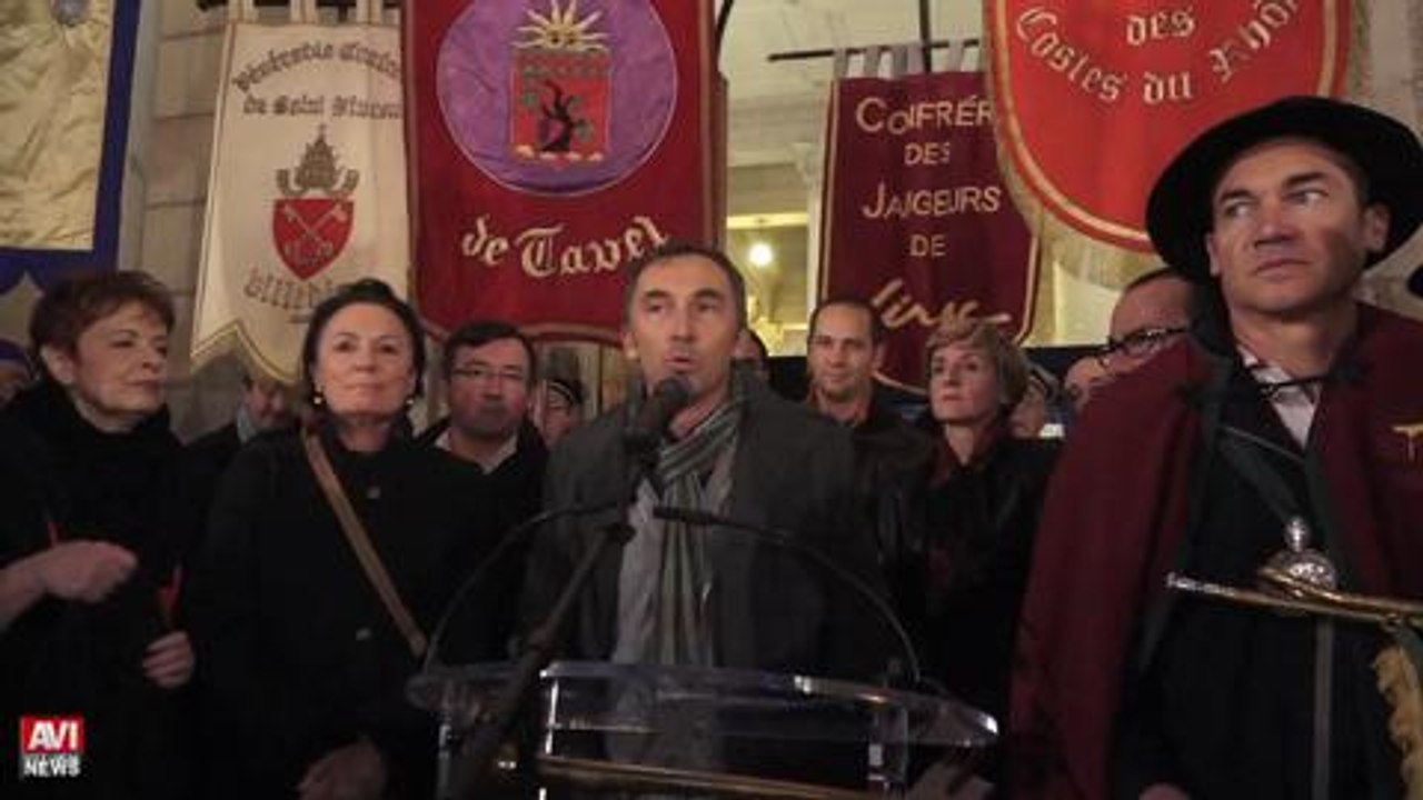 Une pluie de confettis sur Avignon pour...