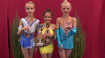 Les espoirs de la gymnastique rythmique etaient a...