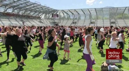 Grenoble : zumba geante au Stade des...