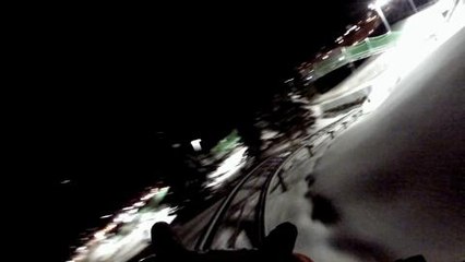 Sensations  fortes  sur la nouvelle piste de luge sur...