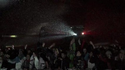 Meribel : 15 000 fetards ont danse sur les sons de DJ...