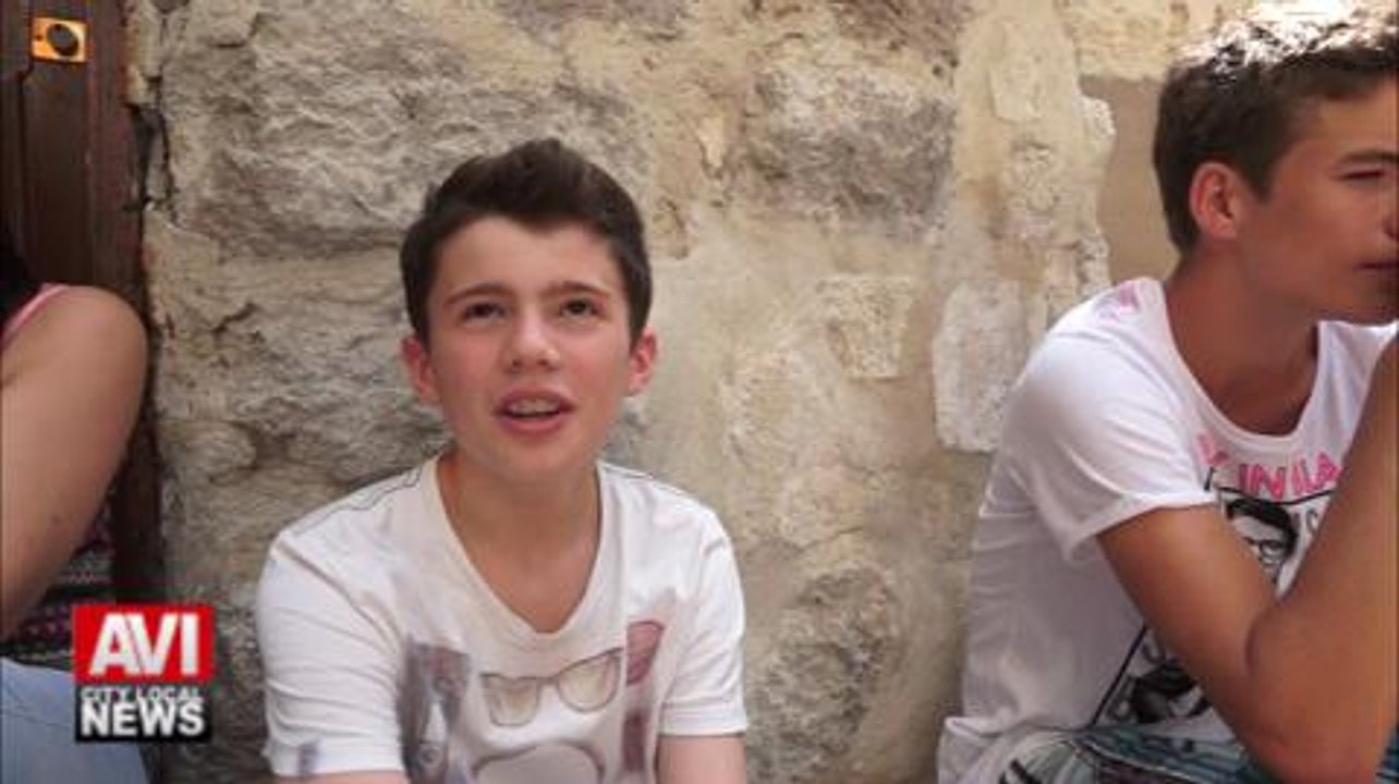 Avignon Festival / "Tu me conseilles quoi dans le Off ...