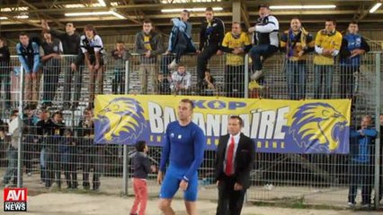 "On peut tirer un coup de chapeau aux joueurs et au...