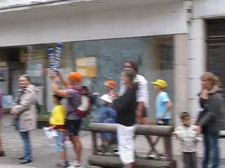 deuxieme passage de la caravane du tour dans briancon