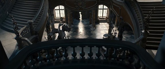 Disneys Beauty and the Beast - Golden Globes TV Spot