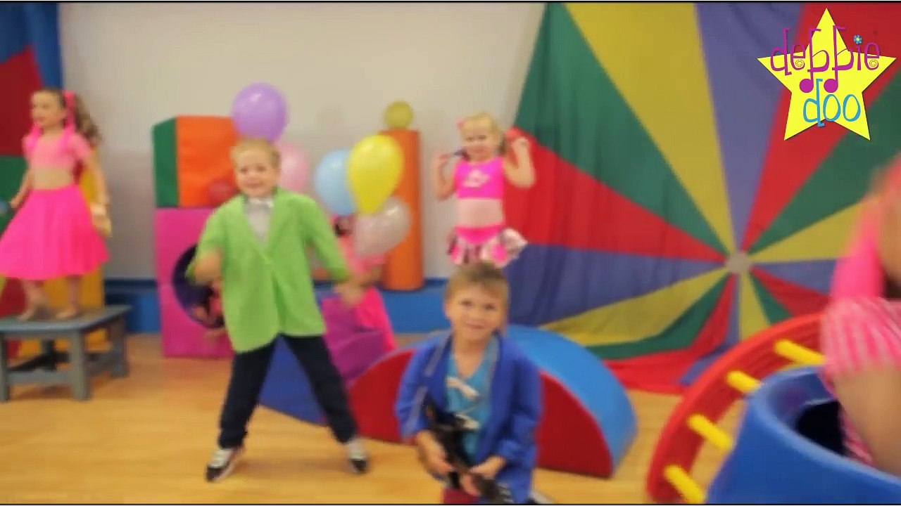Debbie Doo & Friends - The Freeze - Dance Song For Children-A69SZcxdOMQ