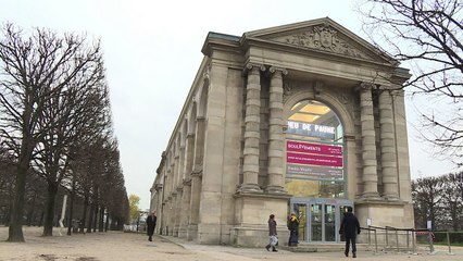 Paris cobblestones: from street to symbol to souvenir