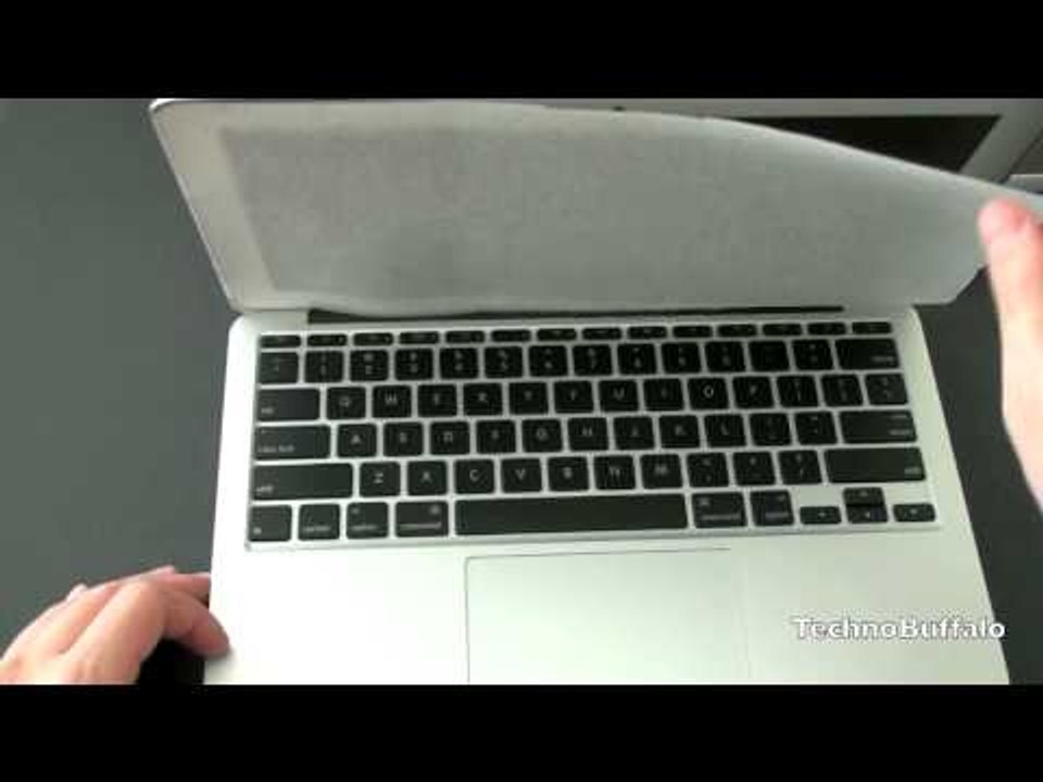 11.6" Macbook Air Unboxing!