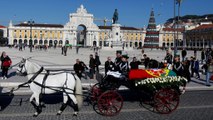 Portugal : Jospin et Désir aux obsèques de Soares