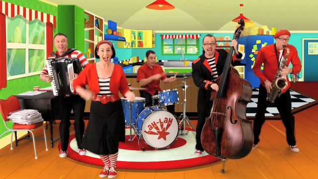 Helen Sings Opera _ Band On The Bus _ Lah-Lah-4uwqwt5CuSc