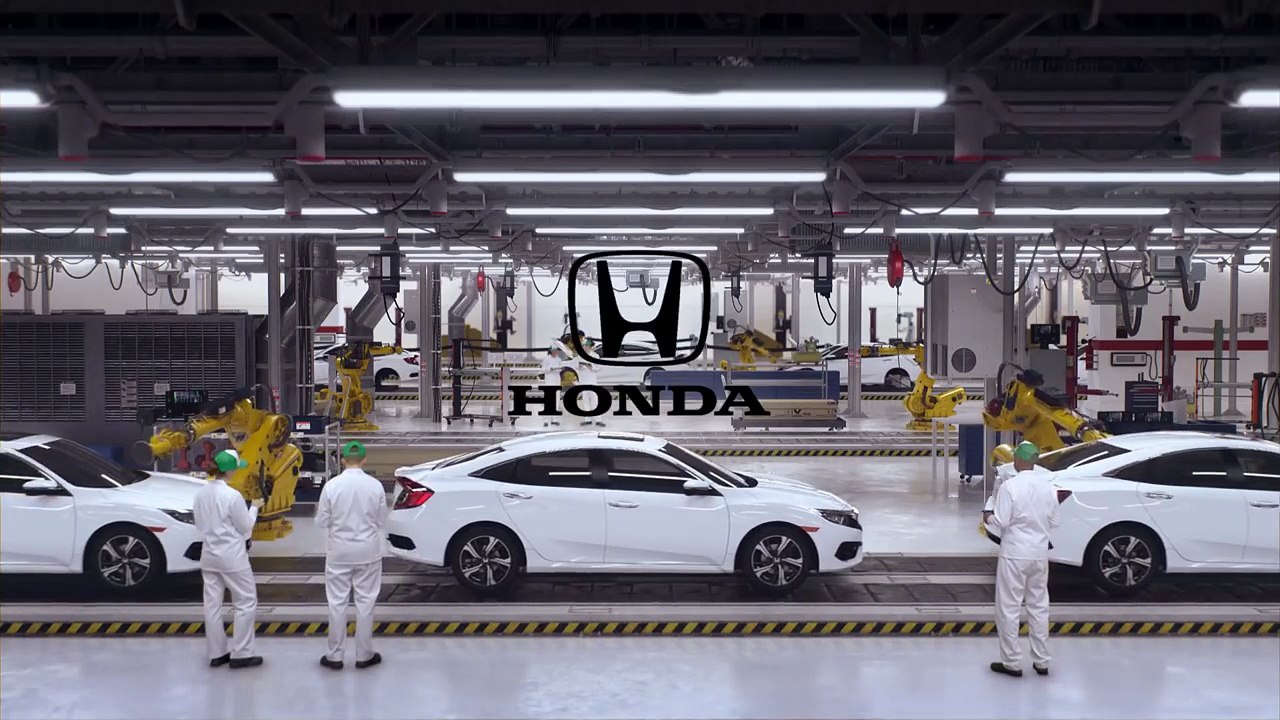 The 2017 Civic Hatchback. Made Mean.-__cMUhBJTqU