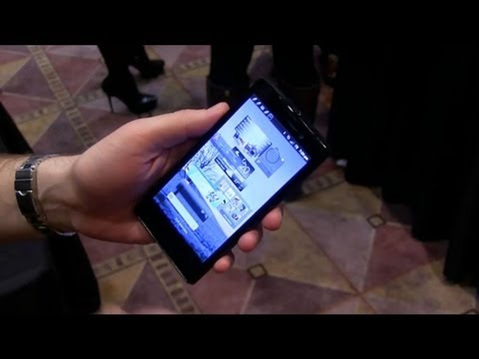 Sony Xperia Ion Hands On