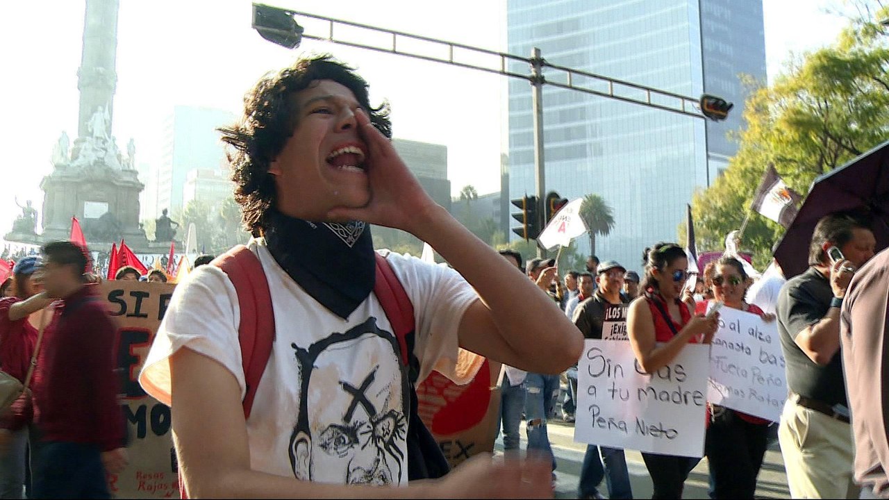Mounting protests in Mexico over fuel price rise