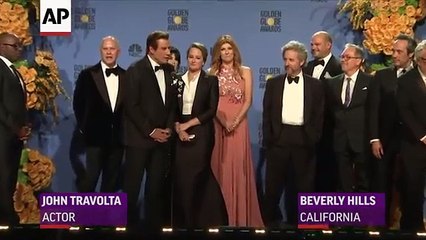 Travolta, Hiddleston, more backstage at Golden Globes-rWzwGu4gfzE