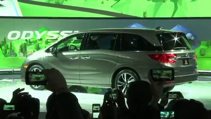 Sleeker Honda Odyssey, Revamped Camry Unveiled-nh8QJd3Im6w